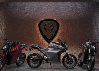 CSR 762 Electric Motorbike by Svitch to hit roads in 3 months