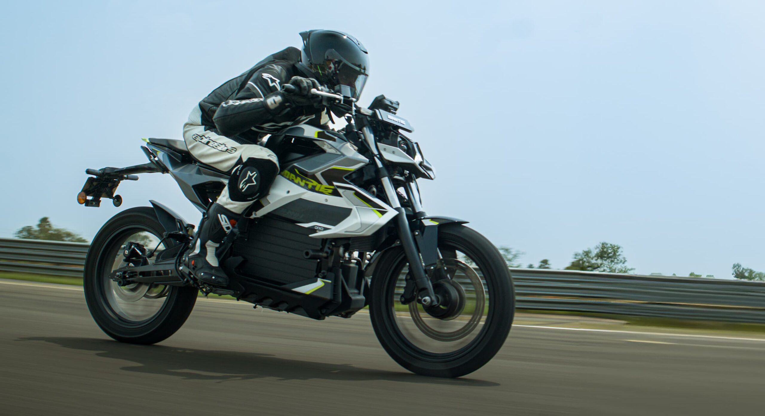 Orxa Mantis Review: Gets the Design right, Misses on Thrill of Riding