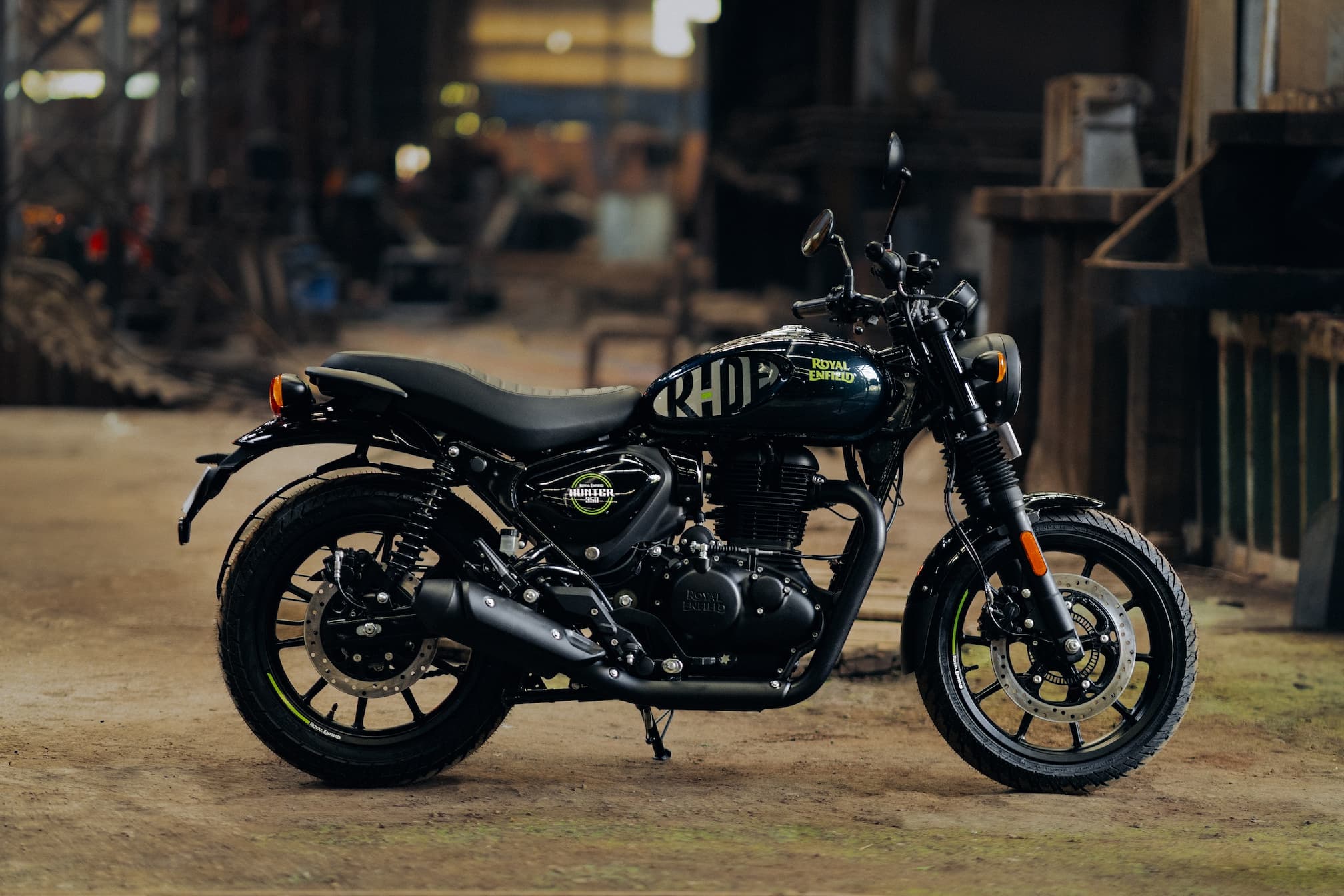 2024 Royal Enfield Hunter 350 gets 2 new Colors Priced at Rs 1,69,656