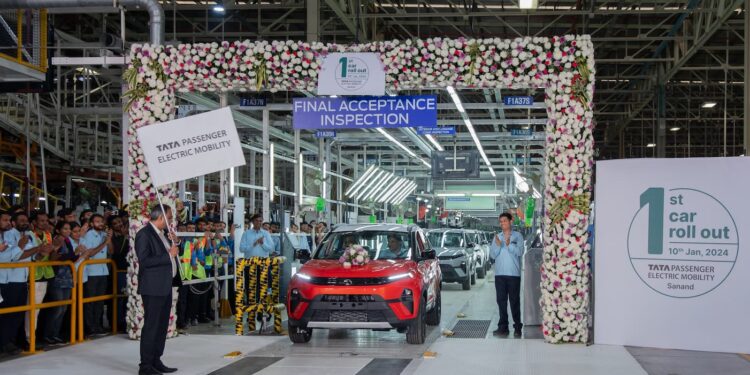 Tata Motors Sanand Plant to manufacture Electric Vehicles and ICE vehicles