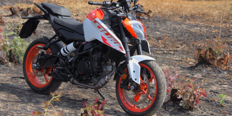 2024 KTM Duke 250 Review - Road Test Duke 250 2024 model