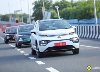 MG Windsor EV Review – The Electric alternative for Kia Carens?