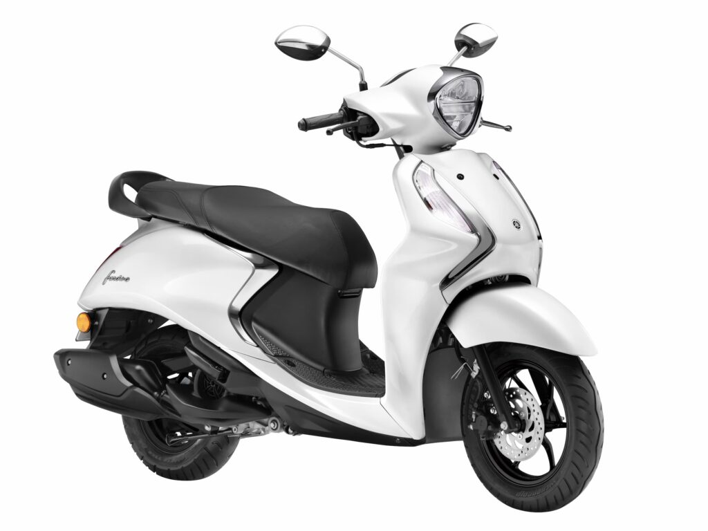 2025 Yamaha Fascino White Color Fascino 125 2025 Model in White color option