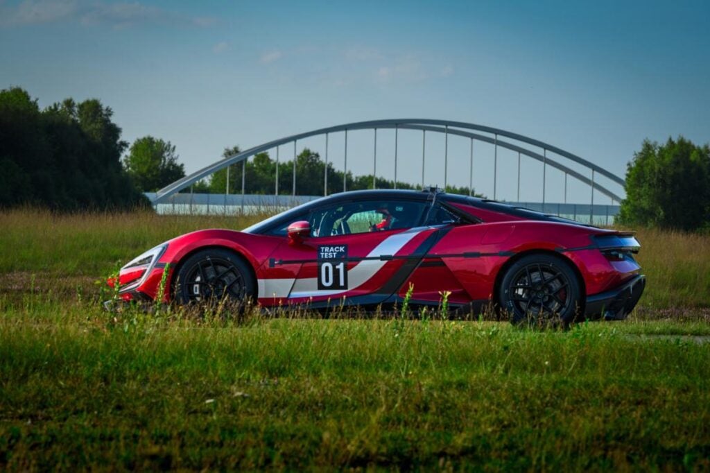 BYD YANGWANG U9 Track Edition Track Test