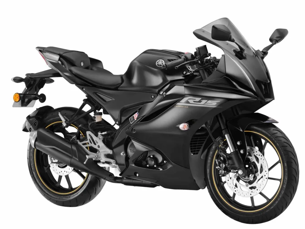 2025 Yamaha R15 Version 4: Metallic Black Color