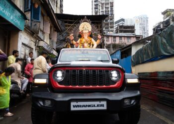 Jeep Wrangler and Ganesh Visarjan - Trail of Faith Campaign
