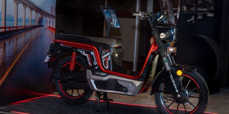 Kinetic E Luna Prime