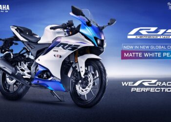 All New 2025 Yamaha R15 Gets New Color Options and Variants