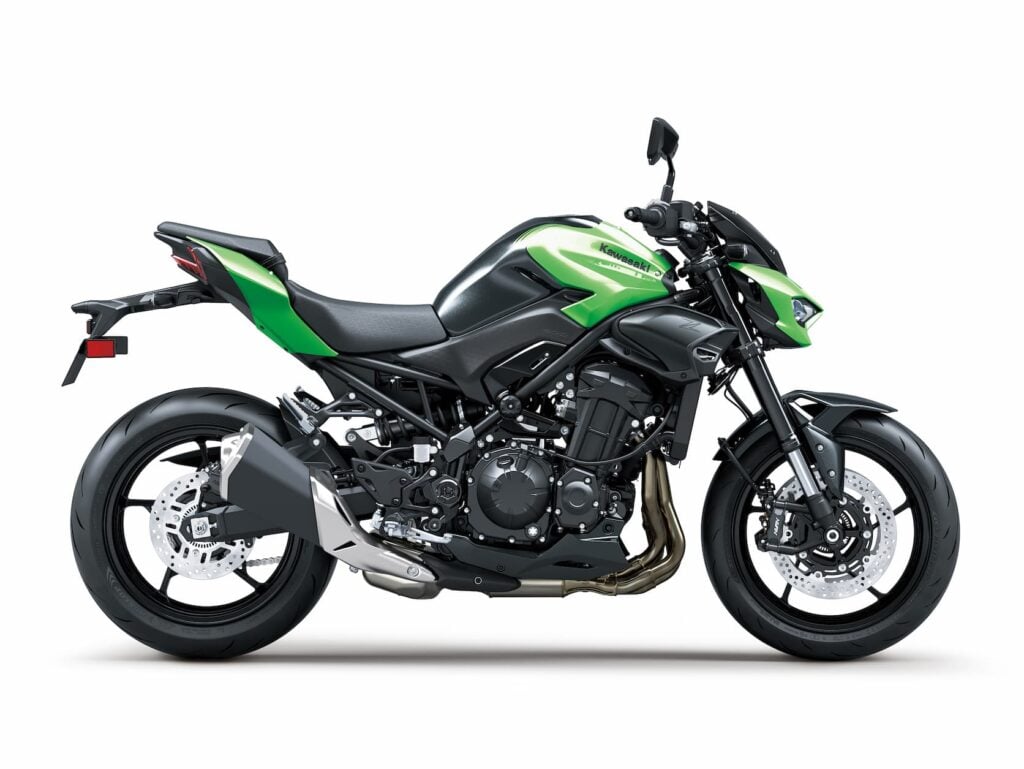 Kawasaki Z900 Photo 2
