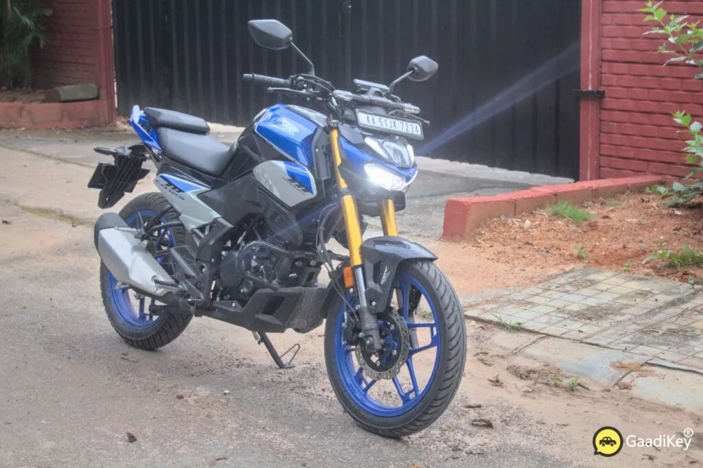 Honda Hornet 125cc Blue Color - Golden USD Forks