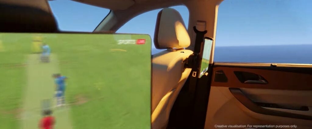 2026 Mahindra XUV 7XO gets Dual Screen at the back .. Rear passengers can experience infotainment screens in AX7L Variant as per the video teaser of new XUV 7XO 2026 model