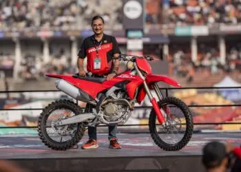 Ducati Desmo 450 MX Photo 1