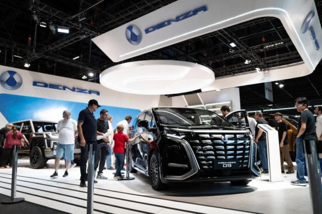 BYD Denza N8L 6-Seater SUV - Family Car