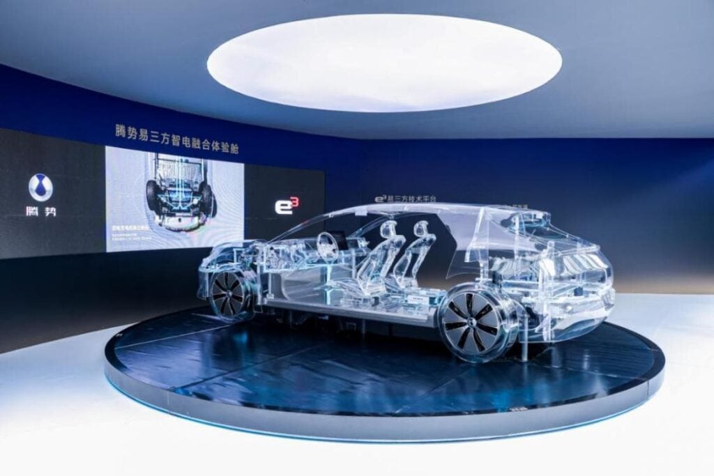 BYD Denza N8L 6-Seater SUV  Technologu