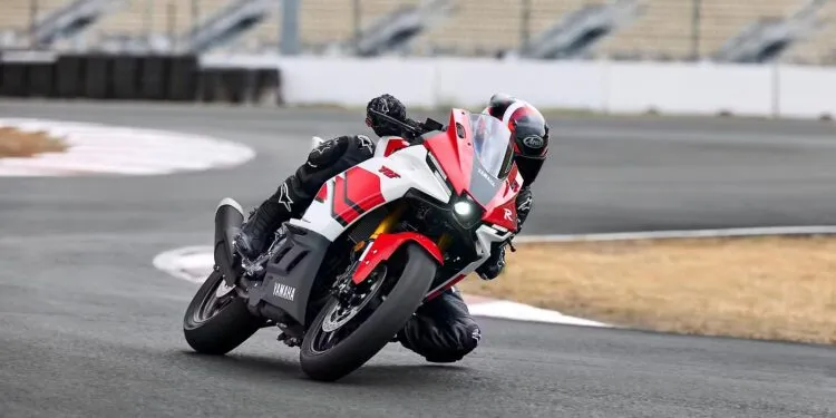 2026 Yamaha R3 70th Anniversary Edition