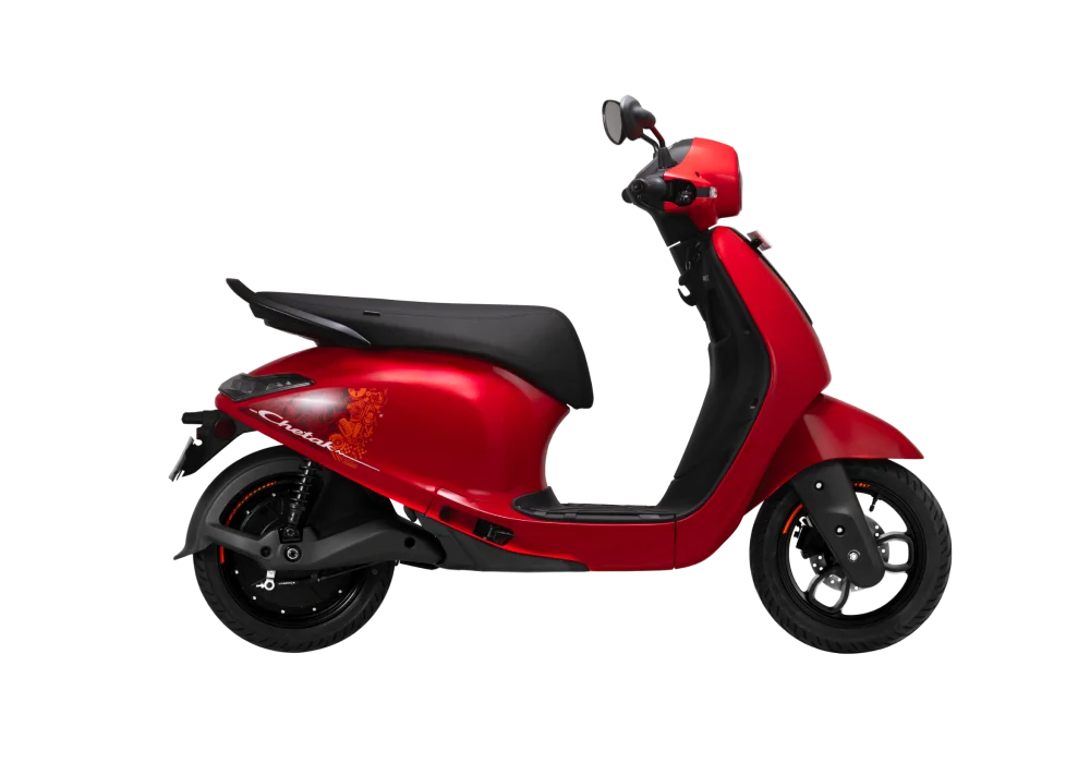 2026 Bajaj Chetak C25 Red Color (Racing Red)