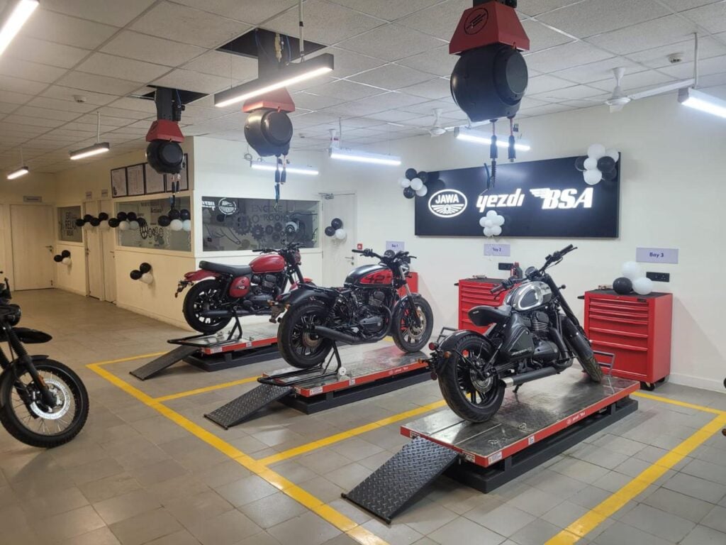 Classic Legends Jawa Yezdi BSA