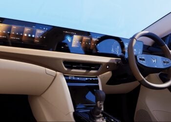 Mahindra XUV 7XO Triple Screen Display Powered by Visteon