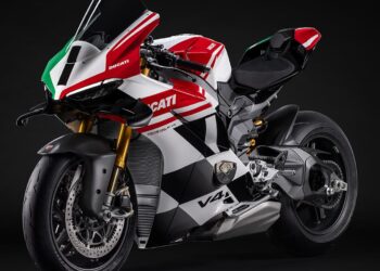 Lamborghini V4 TriColour