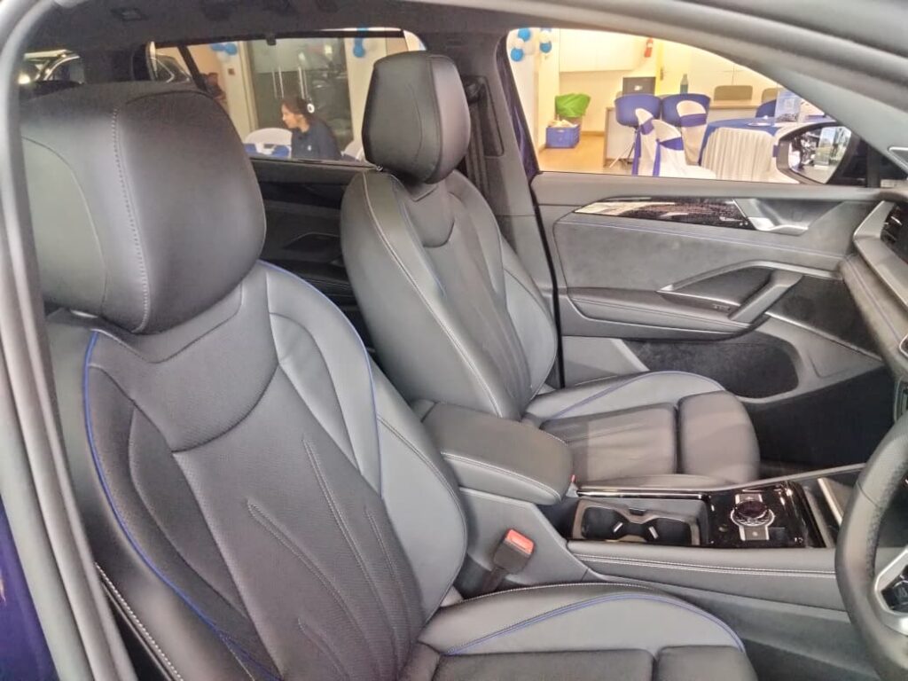 Volkswagen Taron R line Driver Seat