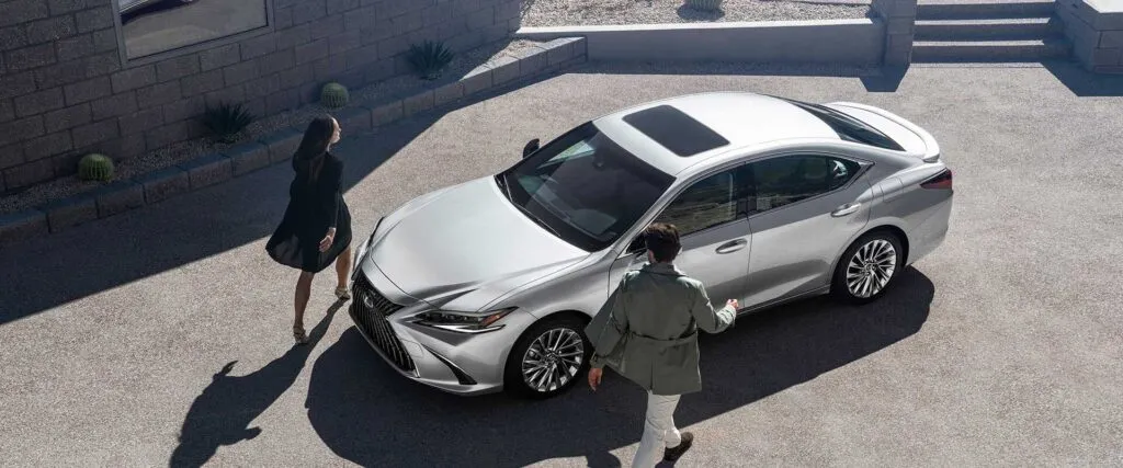 New Lexus ES launch March 2026