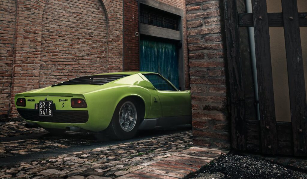 Lamborghini Miura Photos