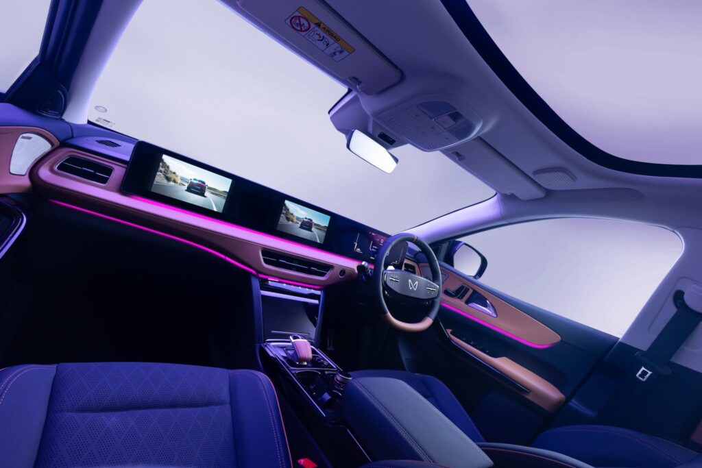 Mahindra XEV 9E Cineluxe Display Screen