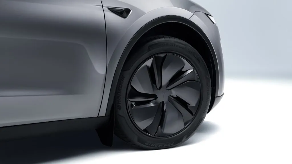 Tesla Model Y Premium Rim