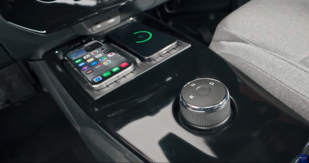 New Tata Tiago Next Generation - New Tiago Wireless Charging