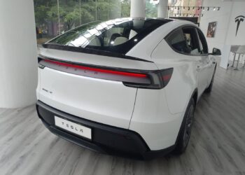 Tesla Model YL Image in Bangalore New Tesla Model YL Bangalore Photos