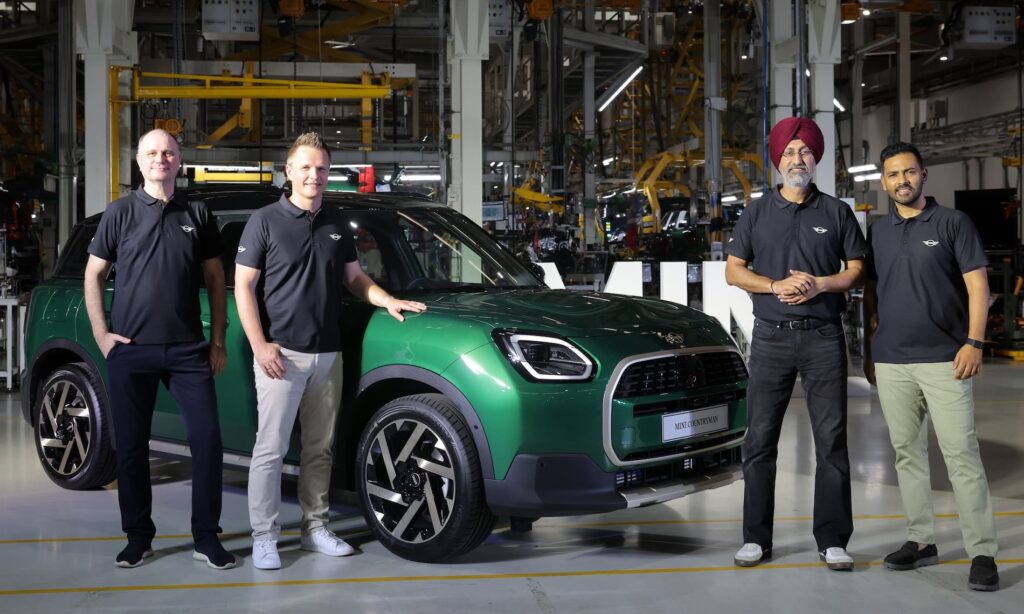 MINI Countryman C British Green