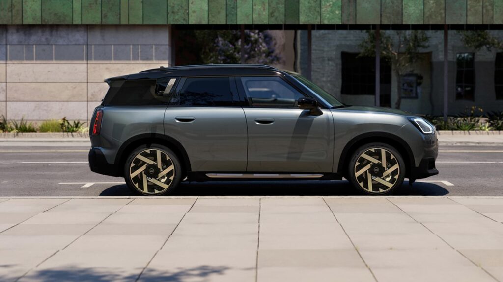 MINI Countryman C Side Profile Grey