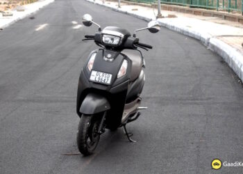 Suzuki Access Ride Connect Edition on the road