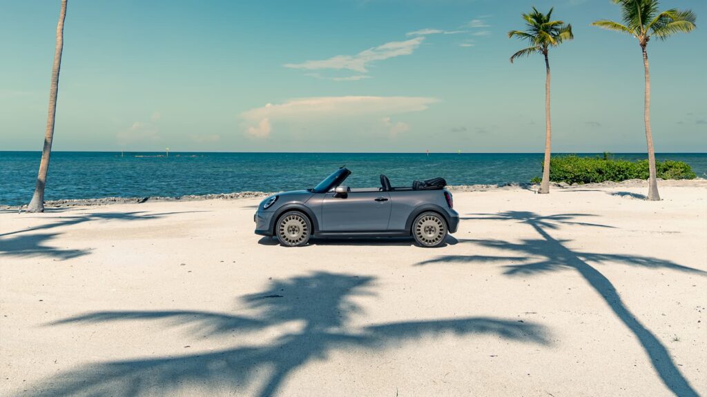 MINI Convertible Stardust edition Beach