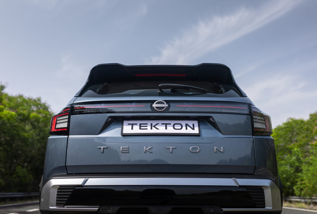 Nissan Tekton Design Rear side SUV Design New Tekton