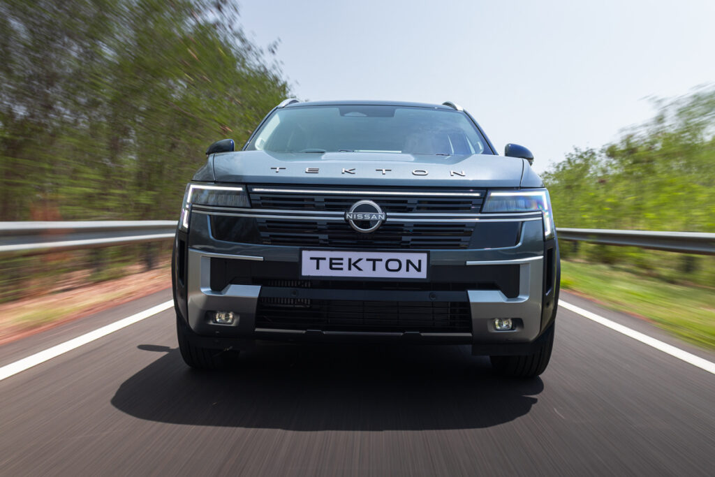 New Nissan Tekton Front Grille Image