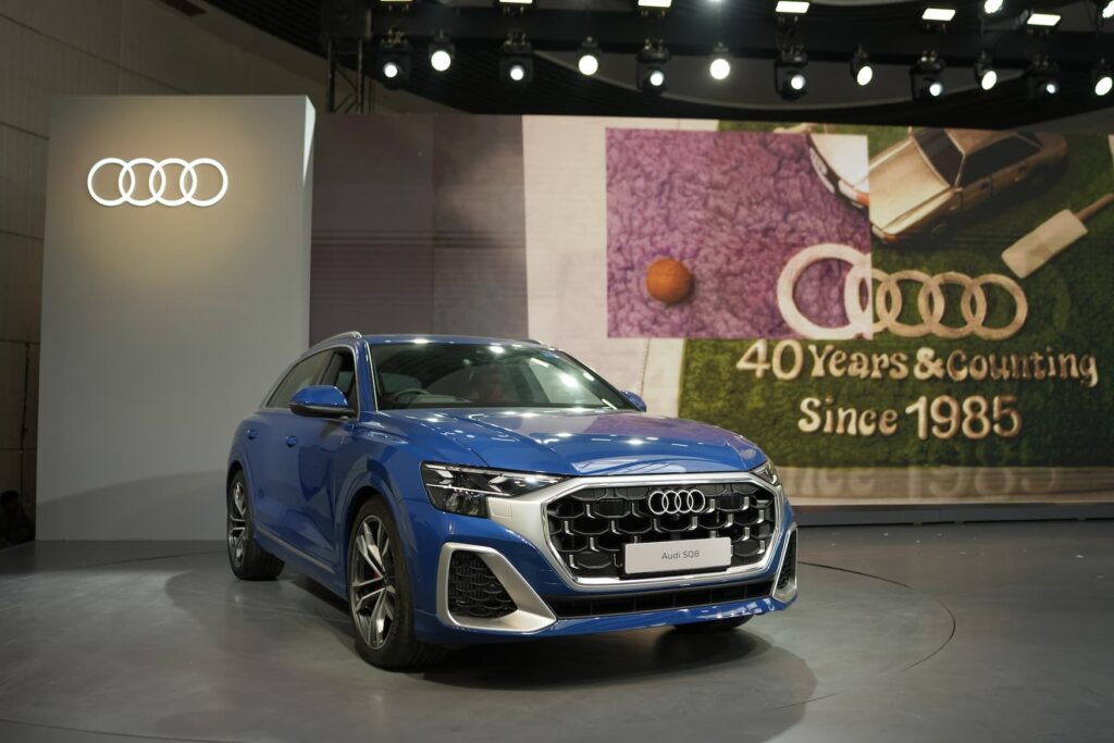 Audi SQ8 Blue Color 