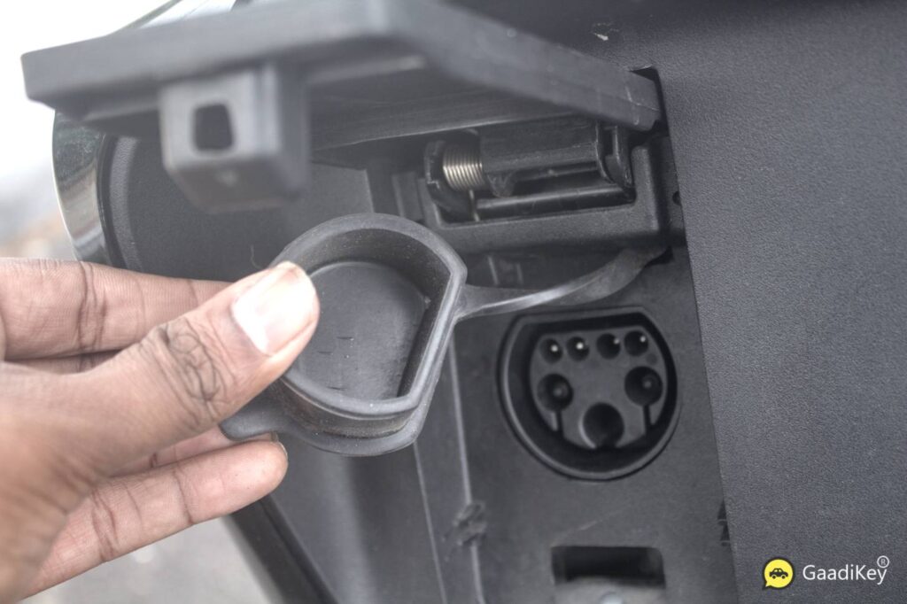 Yamaha EC-06 Charging Port How to charge