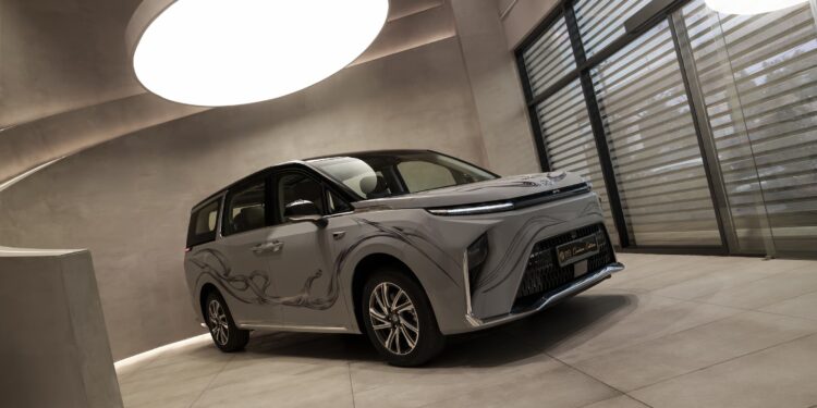 New MG M9 Couture Edition Images